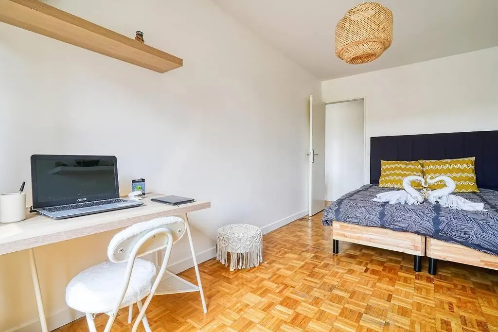 Rubis Luxe Proche Paris Apartment Choisy-le-Roi 0*,  France
